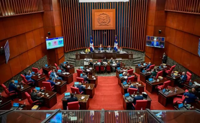 SENADO--650x400